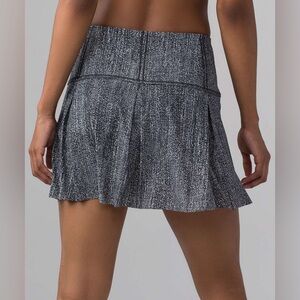 Lululemon Lost in Pace White Black Grey Skort Skirt Salt Alpine Size 8